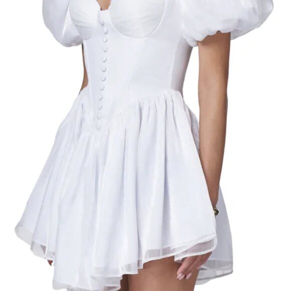 Elegant White Mini Dress - Picture 3 of 4